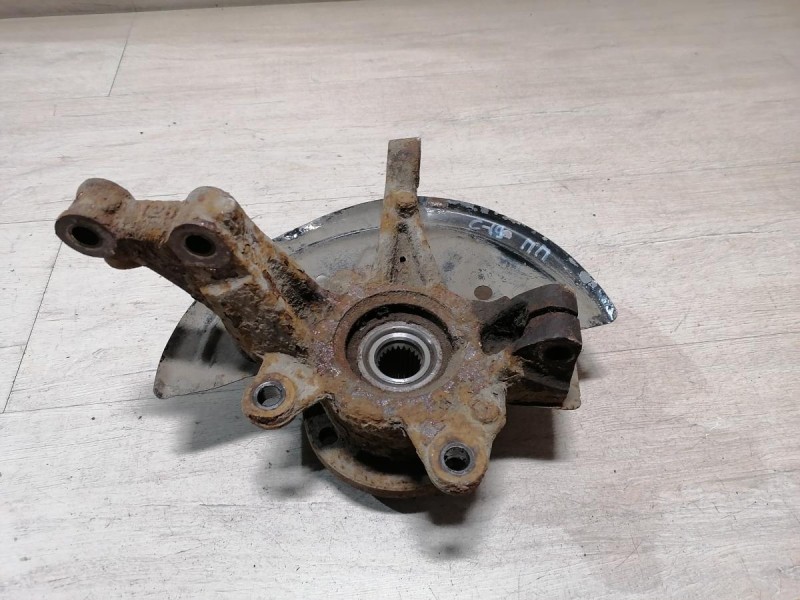 Sandero №19 кулак правый