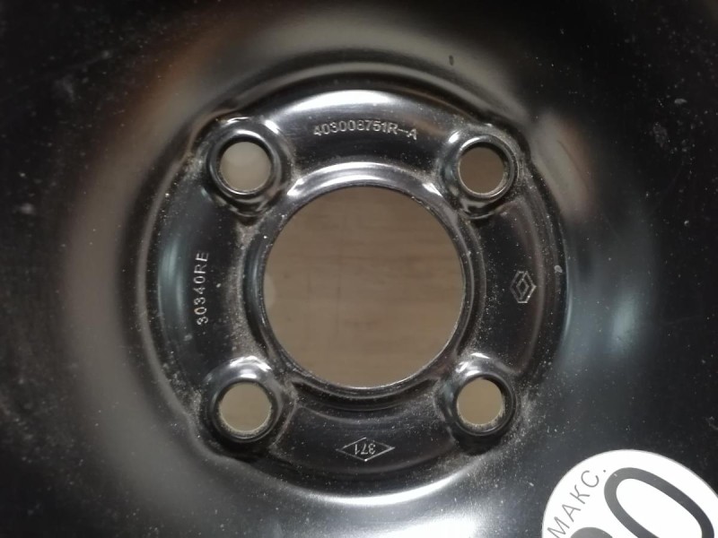 Sandero №19 запаска R15 формула новая