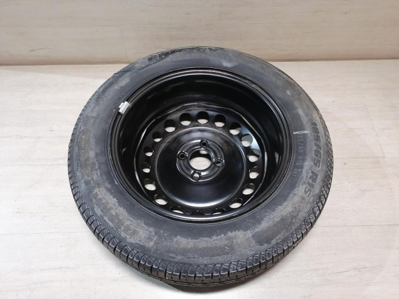 Sandero №19 запаска R15 формула новая