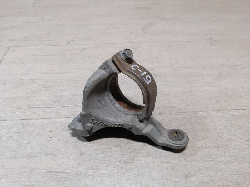 Sandero №19 кронштейн подвесного подшипника