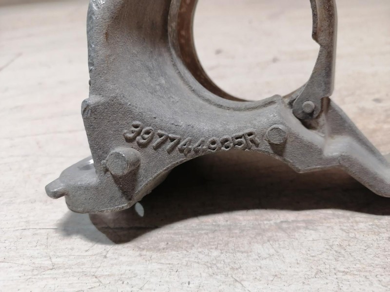 Sandero №19 кронштейн подвесного подшипника