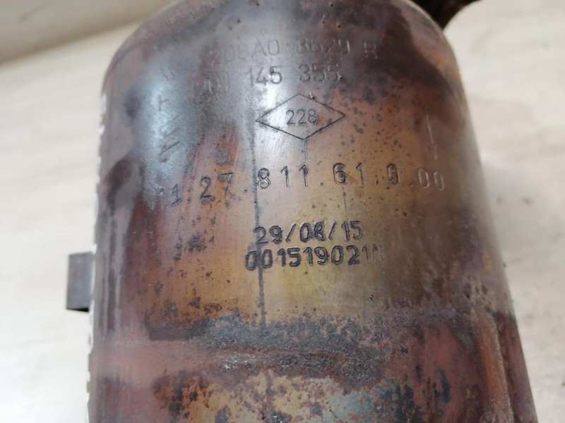 Sandero №19 коллектор выпускной катализатор 8кл деф