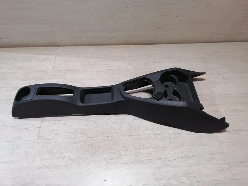 Sandero №19 консоль центральная в сборе