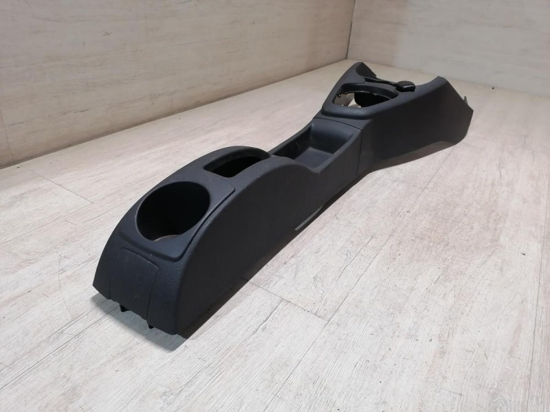 Sandero №19 консоль центральная в сборе