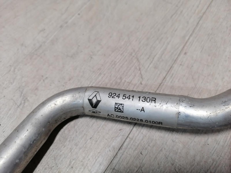 Sandero №19 трубка кондиционера толстая длинная 924541130