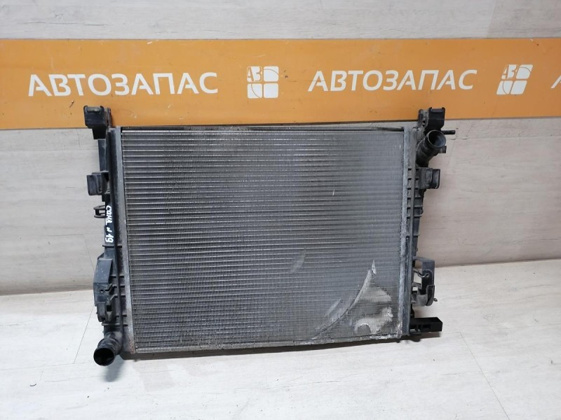 Sandero №19 радиатор охлаждения двигателя деф