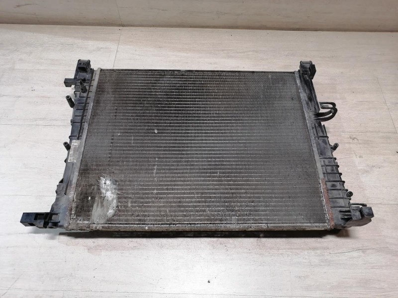 Sandero №19 радиатор охлаждения двигателя деф