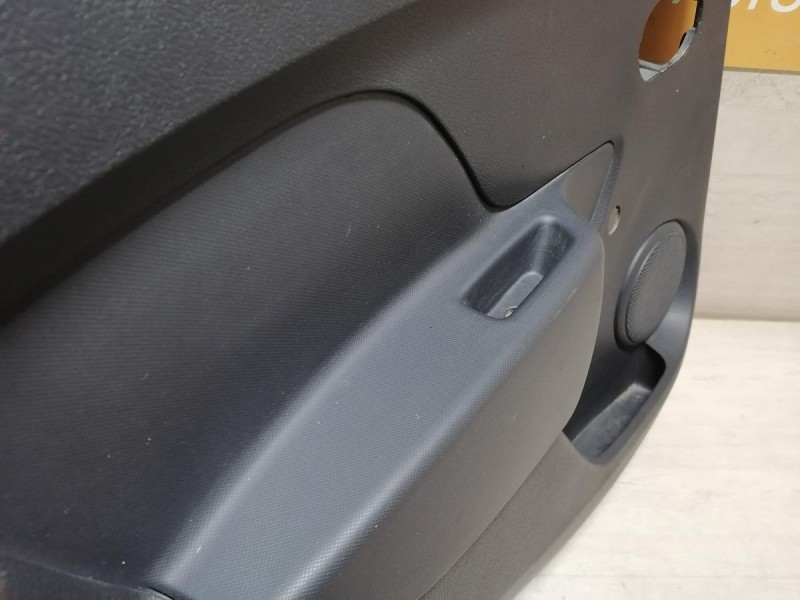 Sandero №19 обшивка двери задняя левая