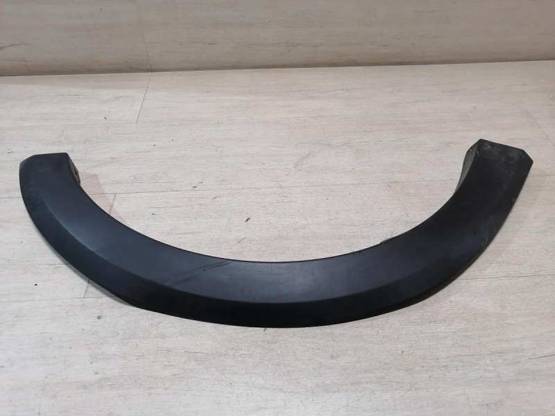 Sandero №19 расширитель крыла передний правый деф