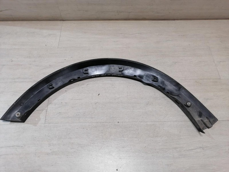 Sandero №19 расширитель крыла передний правый деф