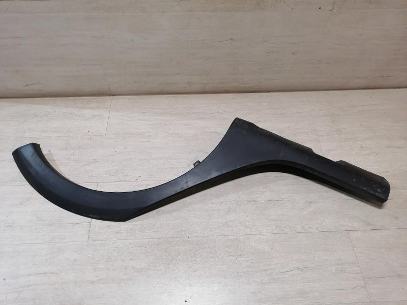 Sandero №19 расширитель крыла задний левый деф
