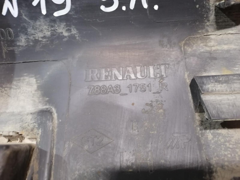 Sandero №19 расширитель крыла задний левый деф