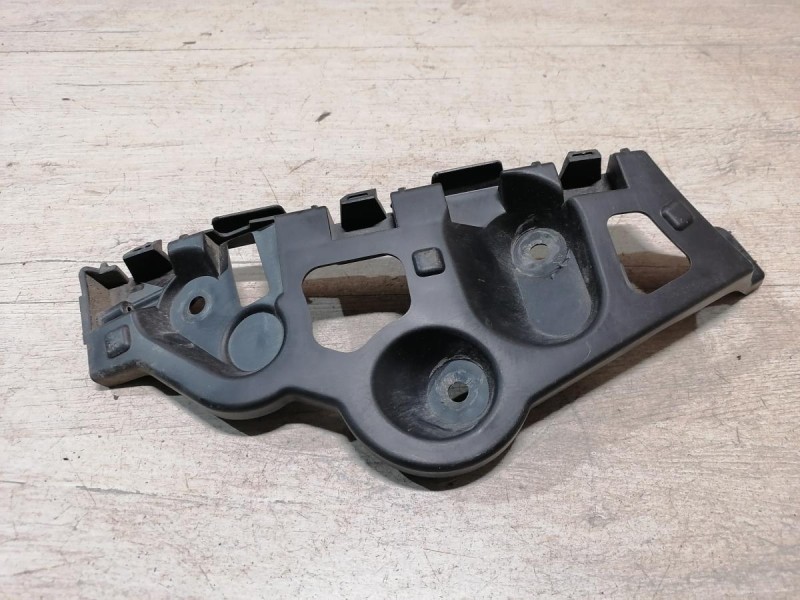 Sandero №19 крепление заднего бампера левое