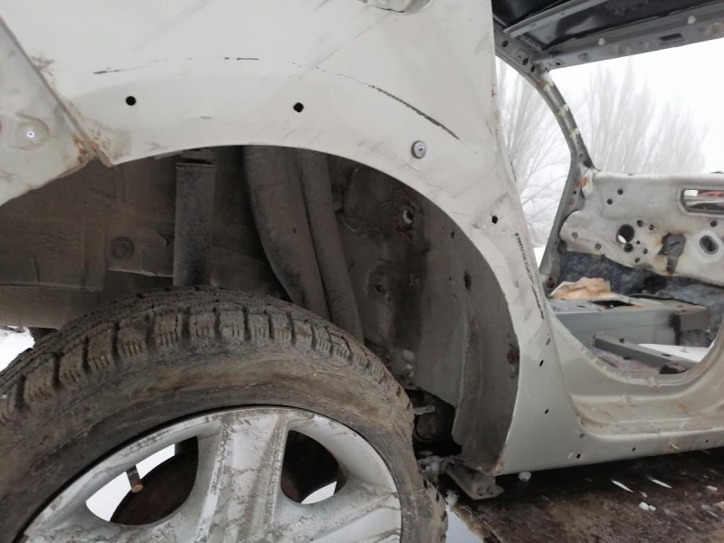 Sandero №19 крыло заднее правое деф