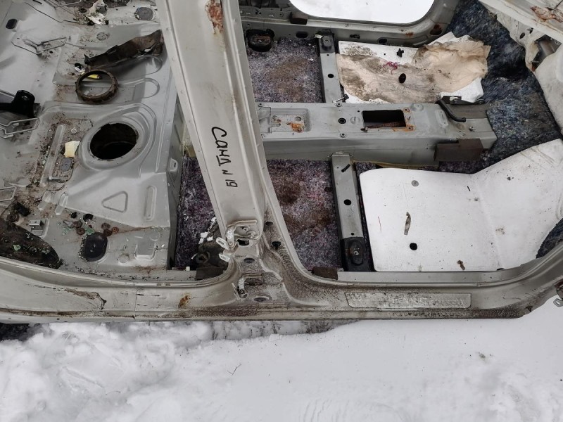 Sandero №19 порог правый