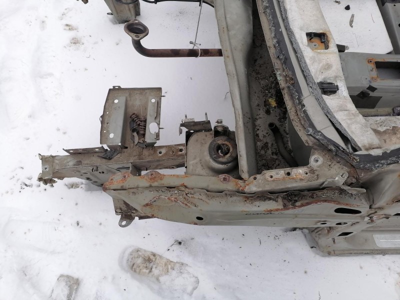 Sandero №19 лонжерон левый деф