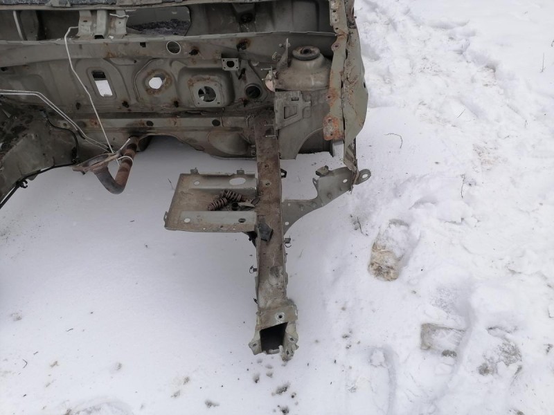 Sandero №19 лонжерон левый деф