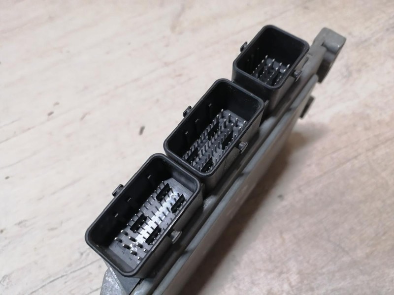 Sandero №19 блок управления двигателем эбу двс мозги