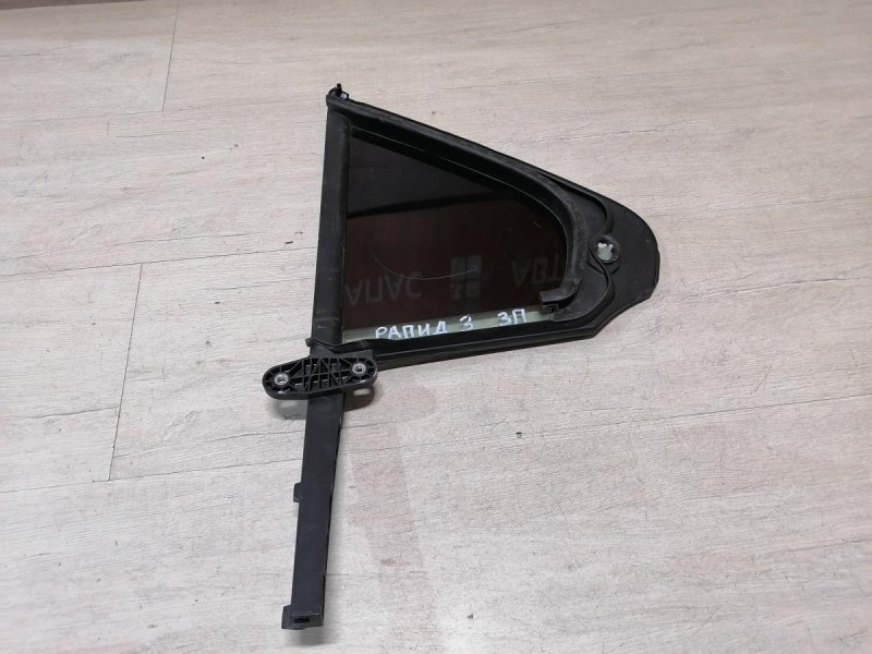 Rapid №3 форточка правая 19