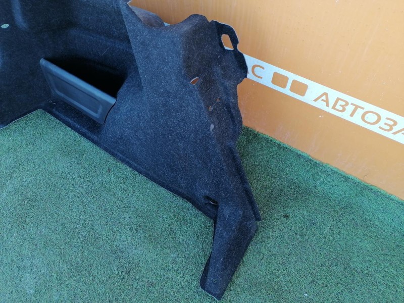 Rapid №3 обшивка багажника левая