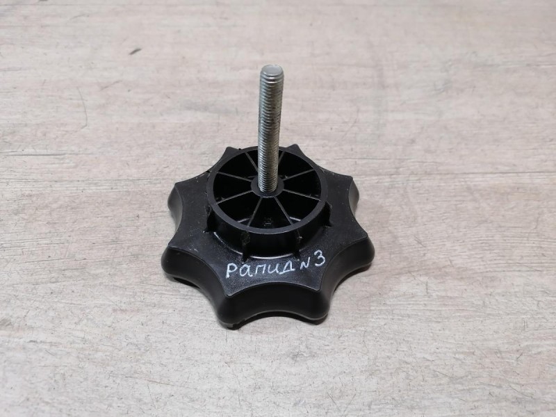 Rapid №3 крепление запасного колеса