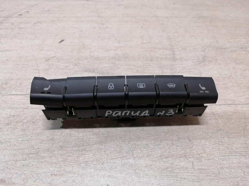 Rapid №3 блок кнопок подогрева сидений руля стекла деф