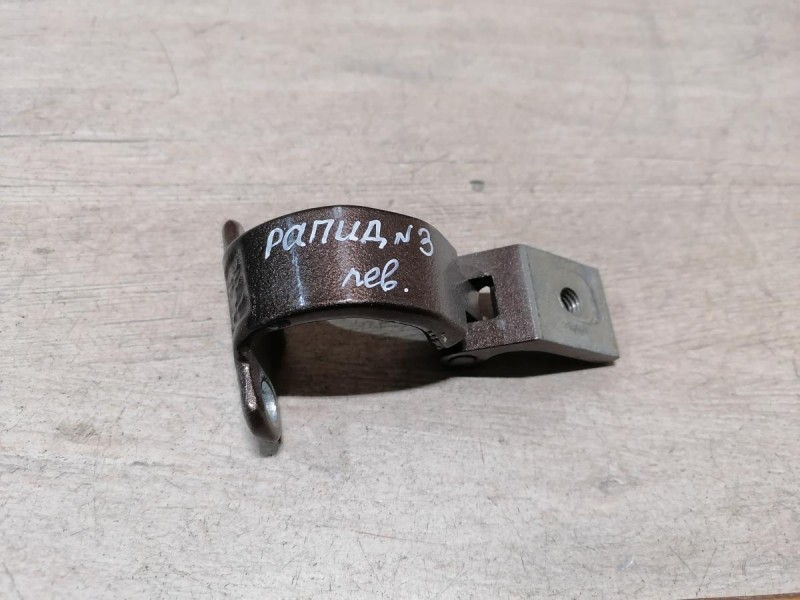 Rapid №3 петля багажника левая