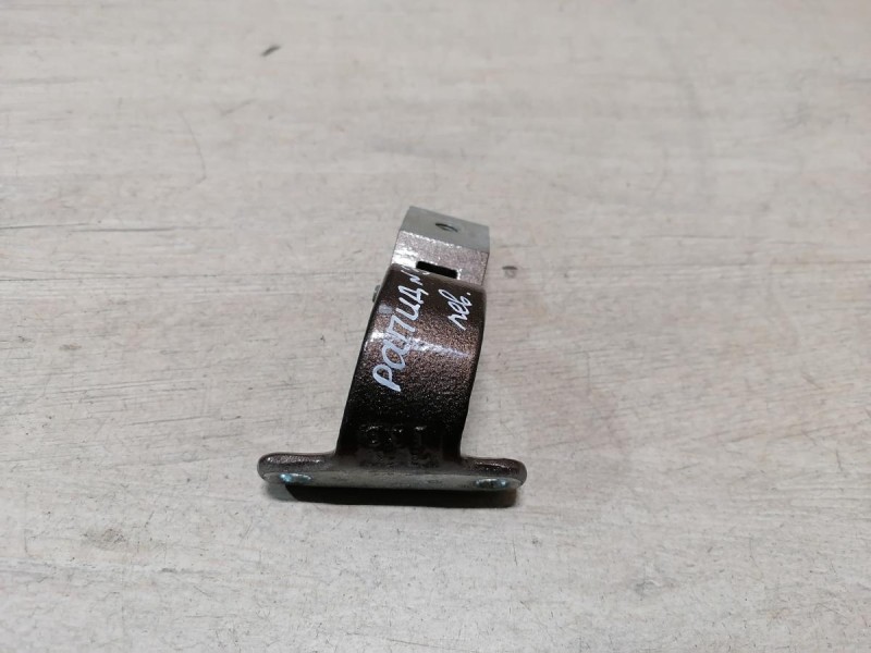 Rapid №3 петля багажника левая