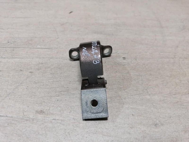 Rapid №3 петля багажника левая