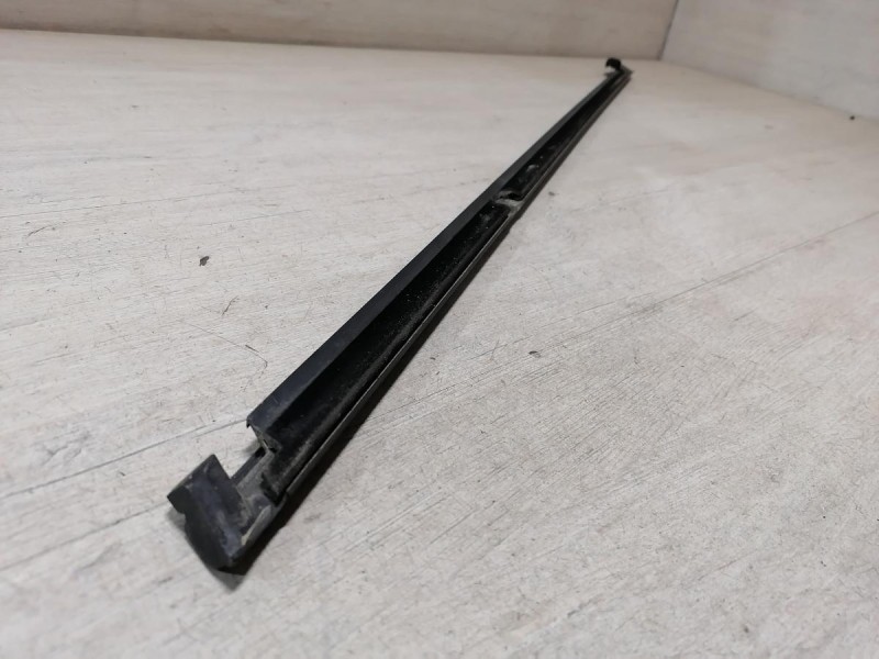 Rapid 2 бархотка наружная задняя правая