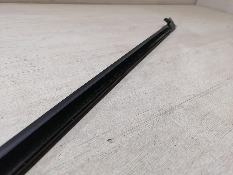 Rapid 2 бархотка наружная задняя правая