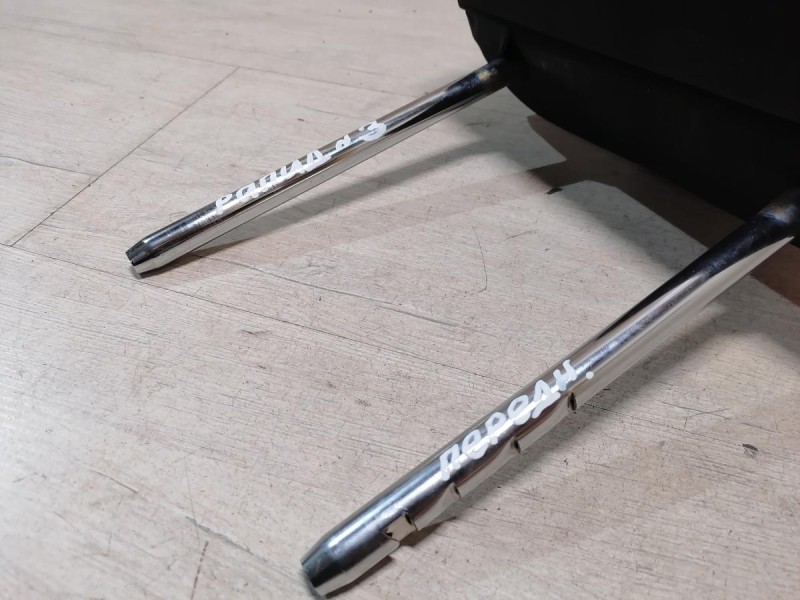 Rapid №3 подголовник передний