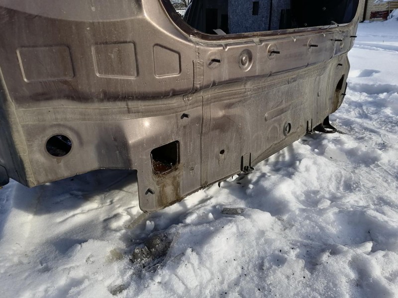 Rapid №3 задняя часть кузова крыло панель