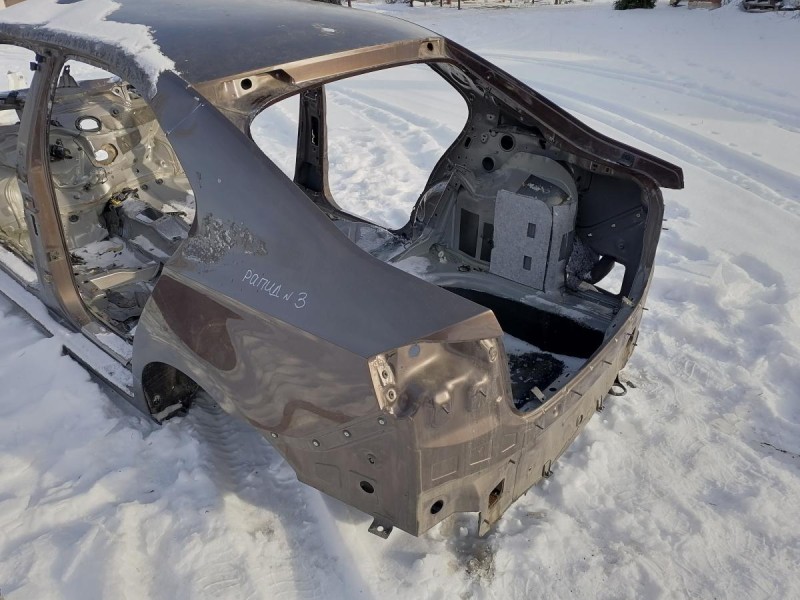 Rapid №3 задняя часть кузова крыло панель