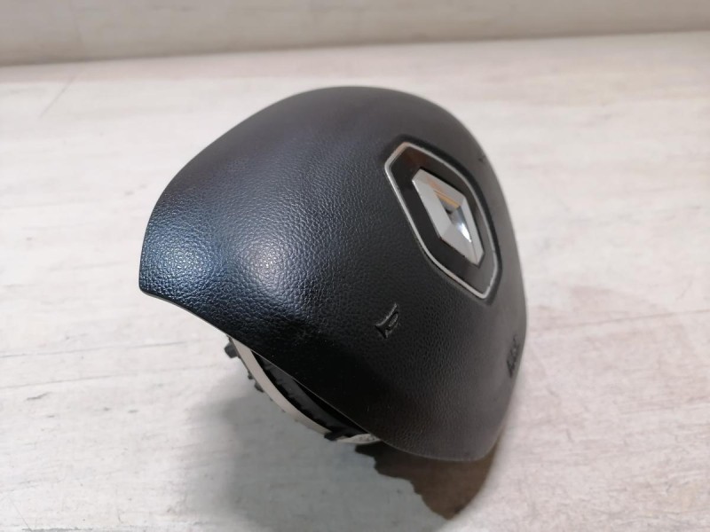 Logan №52 подушка безопасности в руль рест