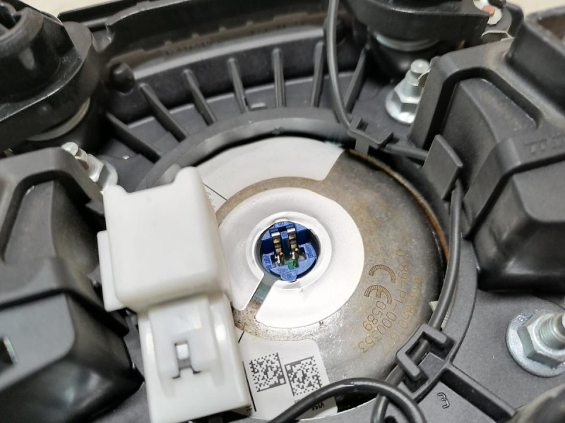 Logan №52 подушка безопасности в руль рест