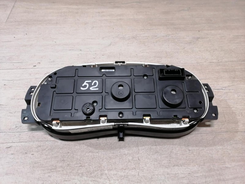 Logan №52 панель приборов с температурой рест