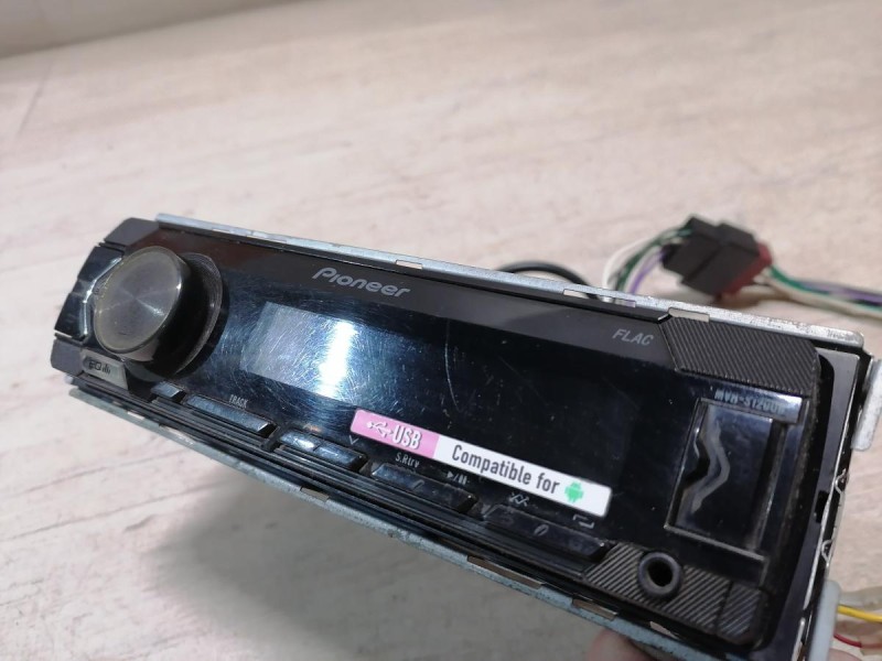 Logan №52 магнитола Пионер USB УСБ