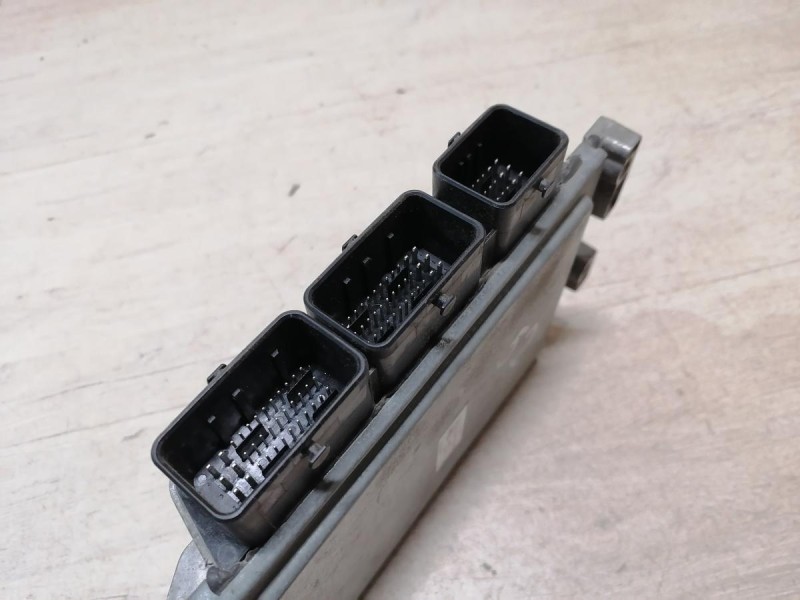 Logan №52 блок управления двигателем эбу двс мозги 8кл деф