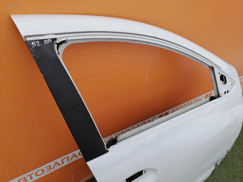 Logan №52 дверь передняя правая деф