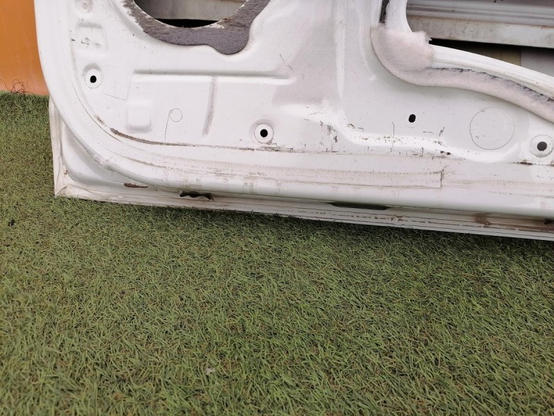 Logan №52 дверь передняя правая деф