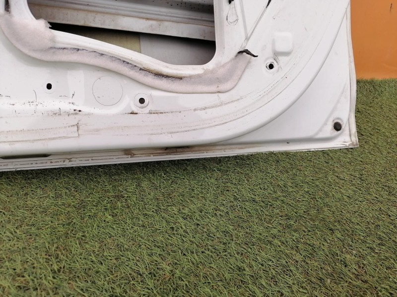 Logan №52 дверь передняя правая деф