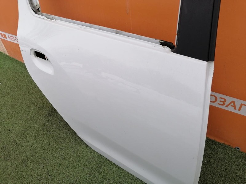 Logan №52 дверь задняя правая