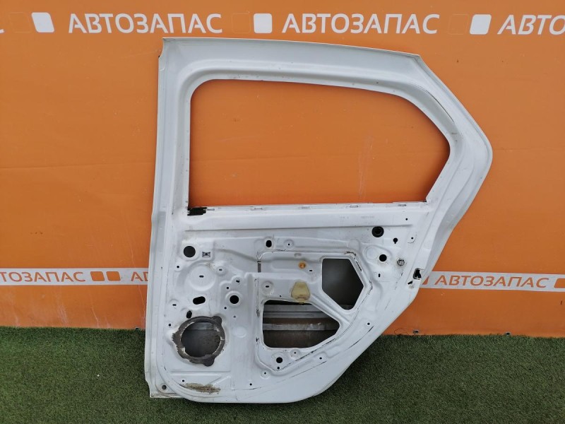 Logan №52 дверь задняя правая