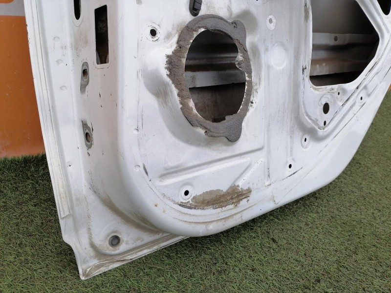 Logan №52 дверь задняя правая