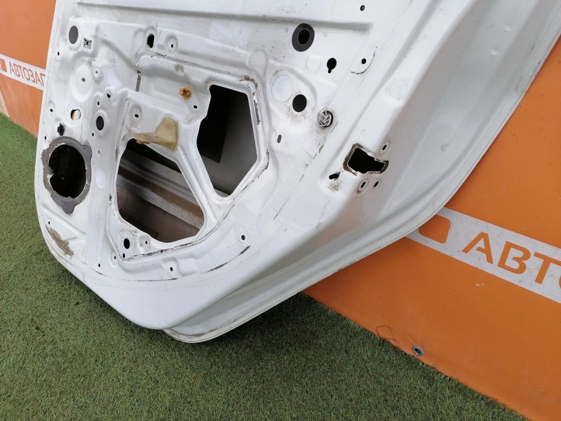 Logan №52 дверь задняя правая