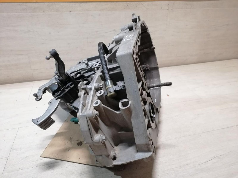 Logan №52 коробка мкпп рест