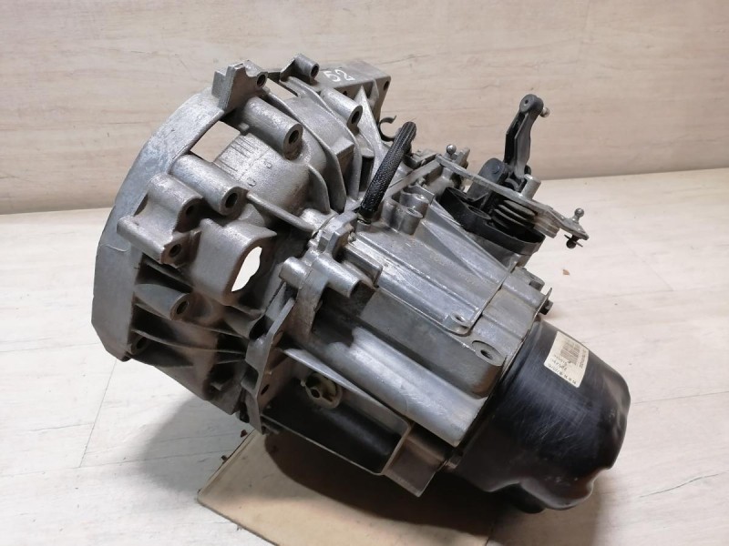 Logan №52 коробка мкпп рест