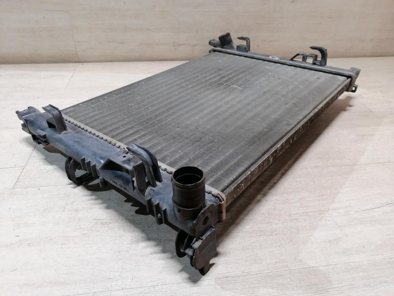 Logan №52 радиатор охлаждения двигателя не ориг деф