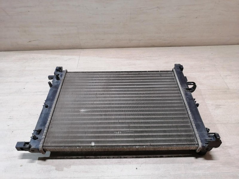 Logan №52 радиатор охлаждения двигателя не ориг деф
